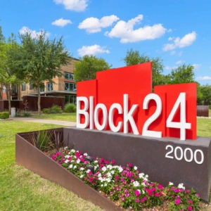 Block front sign